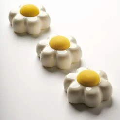 Moule Silicone Marguerite 7,5 X 6,8 Cm X H 2,6 Cm (x12) Pavoflex -pavoni shop moule silicone marguerite 75 x 68 cm x h 26 cm x12 pavoflex 2
